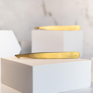 Professional Gold Slanted Tweezer for Precision Brow Grooming